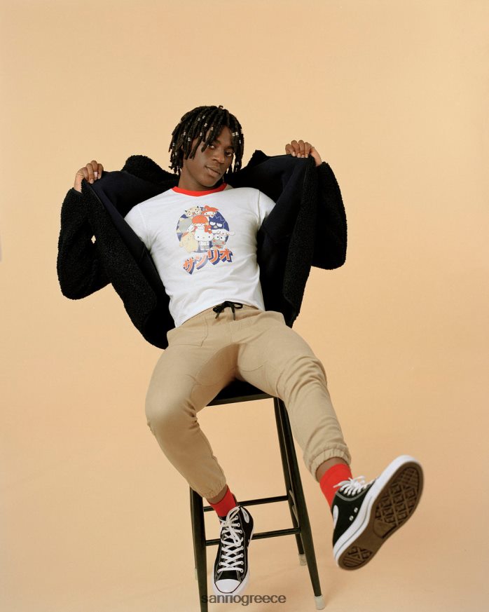 είδη ένδυσης γρ Sanrio ομαδικό μπλουζάκι με ιαπωνικό λογότυπο 2ZVJ6413